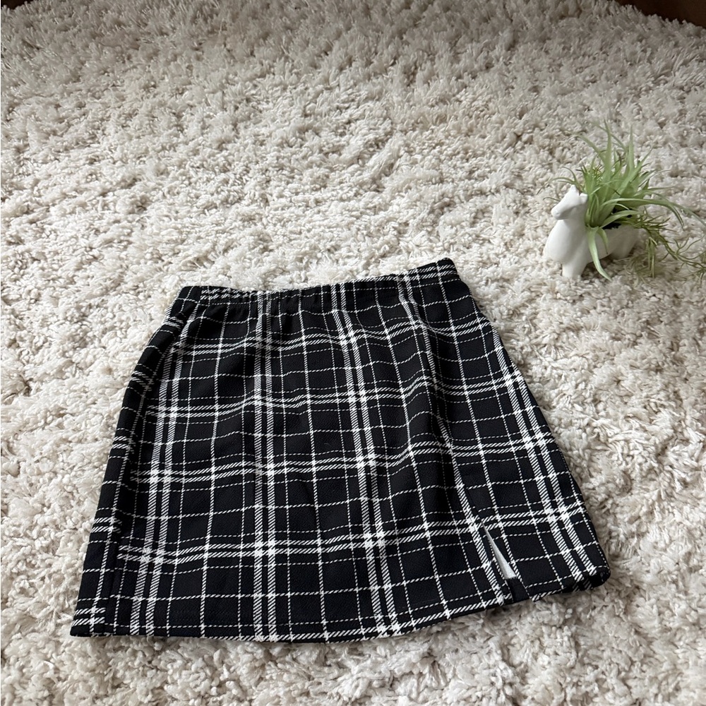 Chic Black and White Checkered vintage schoolgirl mini Skirt - Picture 3 of 4